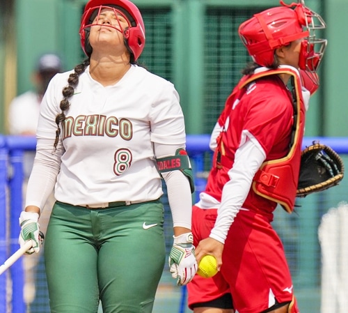 EN MÉXICO HAY 60,000 JUGADORAS DE SOFTBOL