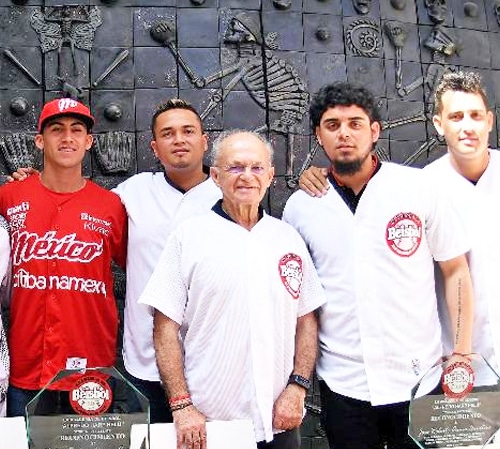 ACADEMIA AHH: 10 AÑOS DE DEBUTAR EGRESADOS EN MLB