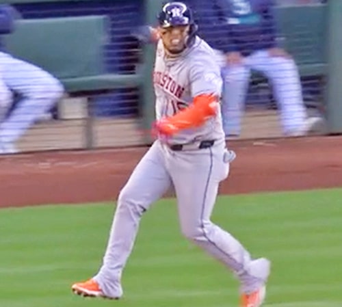 SE LESIONA ISAAC PAREDES EN SEATTLE