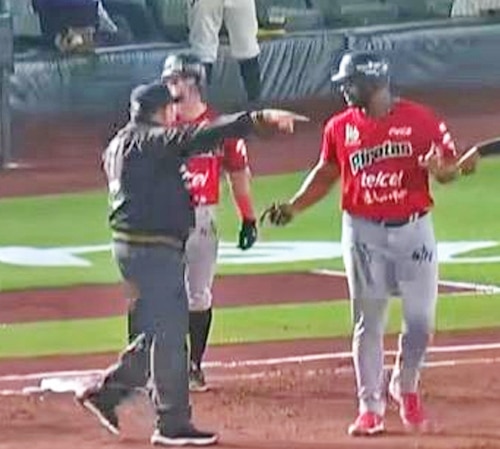 ¡HOMERUN ANULADO A LOS PIRATAS EN PUEBLA!
