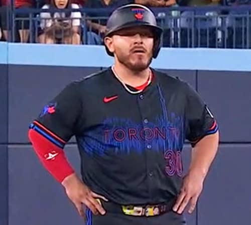 ALEJANDRO KIRK ES EL MVP DE TORONTO UNA VEZ MÁS