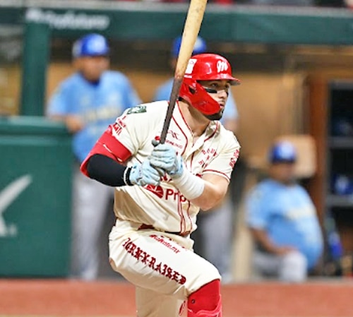 RECIBIDOS “A PALOS” EN SU PRIMERA VEZ EN EL AHH