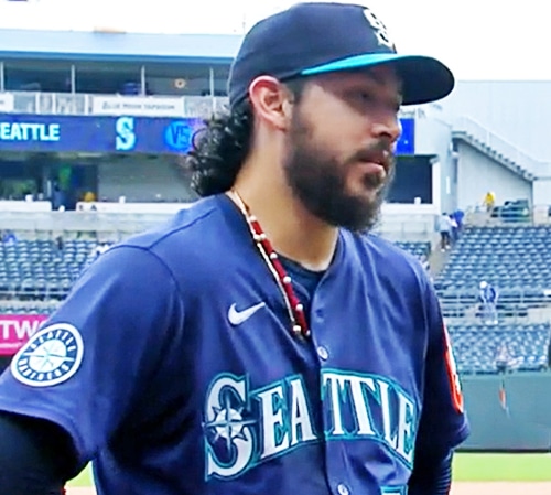 ANDRÉS MUÑOZ LLEGA A 37 SALVADOS EN VICTORIA CLAVE