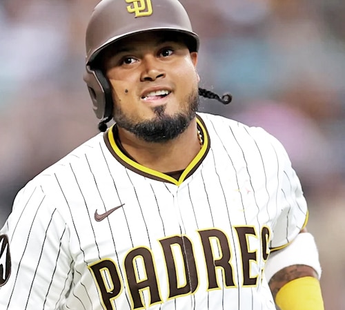 LUIS ARRÁEZ BATEA DE 4-3 Y LLEGA A 1000 HITS EN MLB