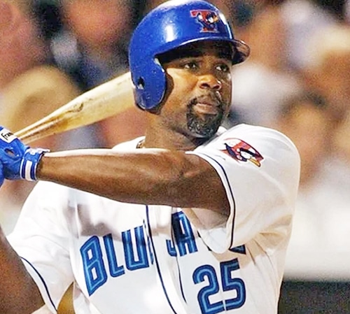 TODOS EN PUERTO RICO APOYAN A CARLOS DELGADO