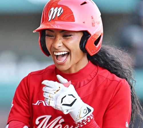 DEMUESTRAN DIABLITAS SER LAS MEJORES AL BAT