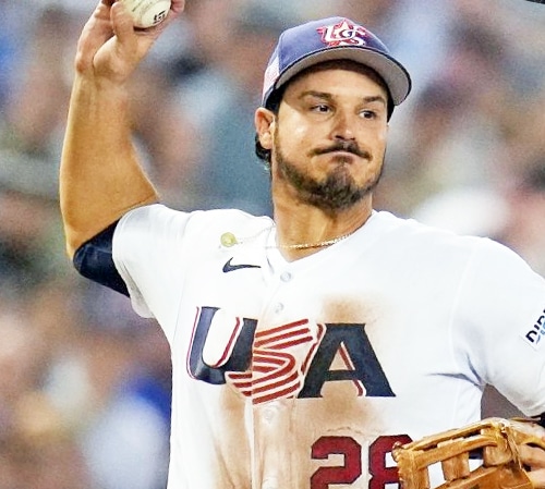 EL CASO DE NOLAN ARENADO EN LOS CLASICOS