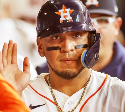 PAREDES SE VISTE DE HÉROE Y REFUERZA SU LUGAR