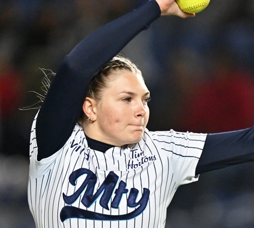 PITCHEO SULTÁN DOMINA A DIABLOS FEMENIL