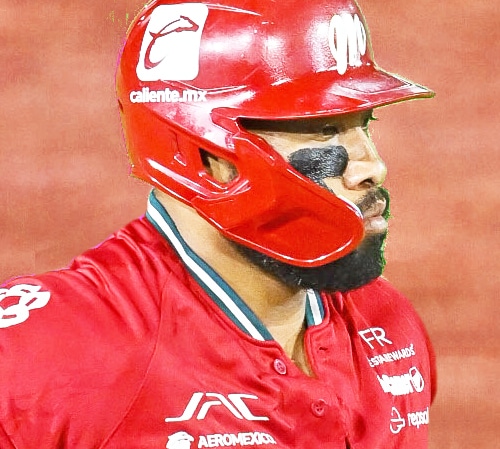 11 JUEGOS SIN HOMERUN… EL LÍDER DESPERTÓ CON DOS