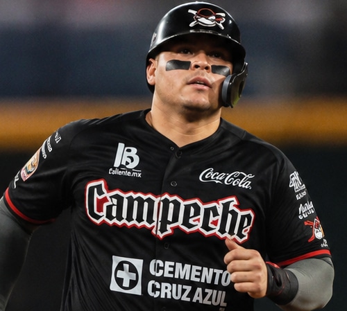 PIRATAS CADA VEZ TIENE MÁS ADN ESCARLATA