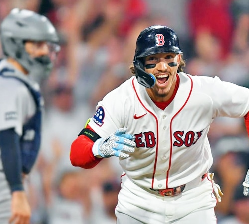 EN ABRIL FUERON LOS YANKEES… AHORA RED SOX SE VENGÓ