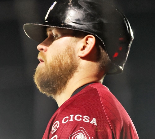 Y COMO SIEMPRE… ¡APARECE SETH BEER!