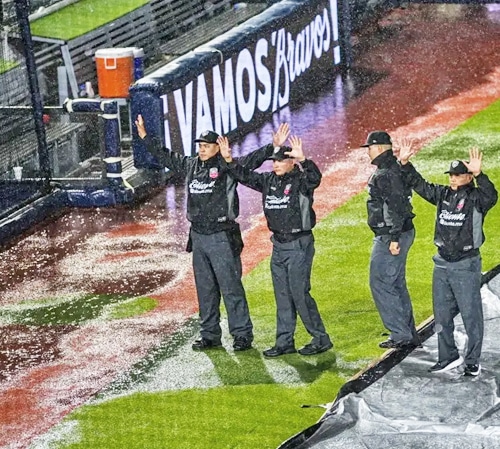 BRAVOS DE LEÓN APOSTÓ CONTRA EL FUTBOL… Y PERDIÓ