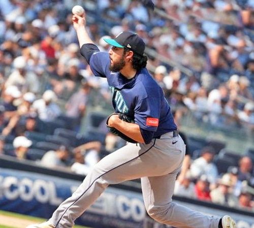 ¡MUÑOZ IMPONE SU AUTORIDAD EN YANKEE STADIUM!