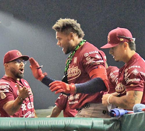 OLMECAS FUERZA EL REGRESO A VILLAHERMOSA