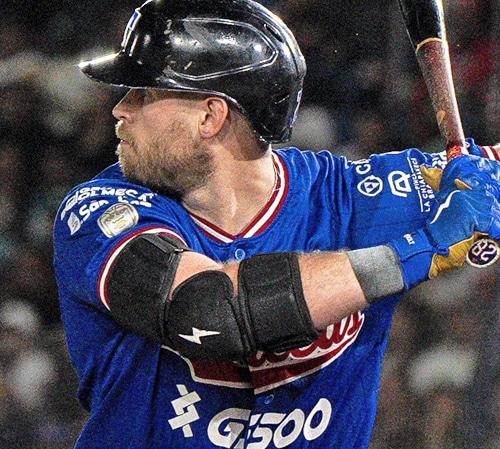 ¡SERIE VUELVE A TABASCO… SETH Y LUIS, 4 HITS CADA UNO!