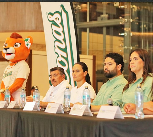 PRESENTAN A LEONAS… NI UNA PALABRA DE CHARROS F.