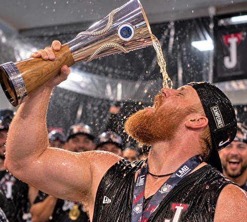 ¿DE MAL GUSTO?… ¡ASÍ SE CELEBRAN LOS GRANDES CAMPEONATOS!