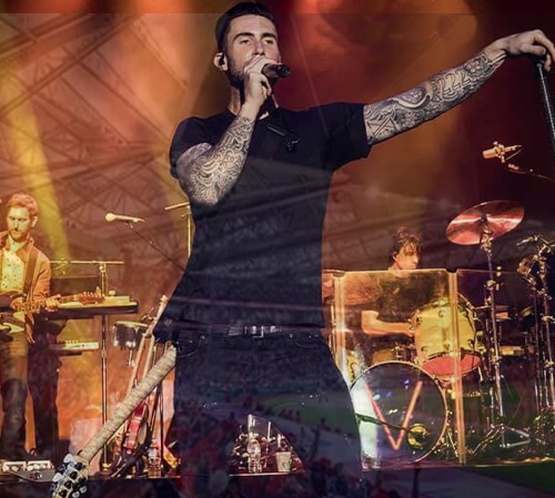 MAROON 5 TIENE SU HISTORIA CON EL BEISBOL
