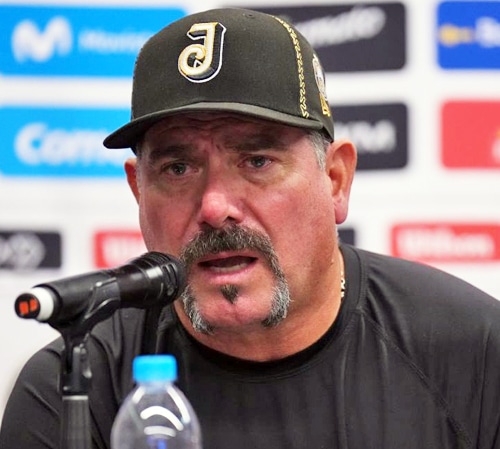 ¡EN EL MISMO ESTRADO DONDE RENEGÓ DE SU AFICIÓN!